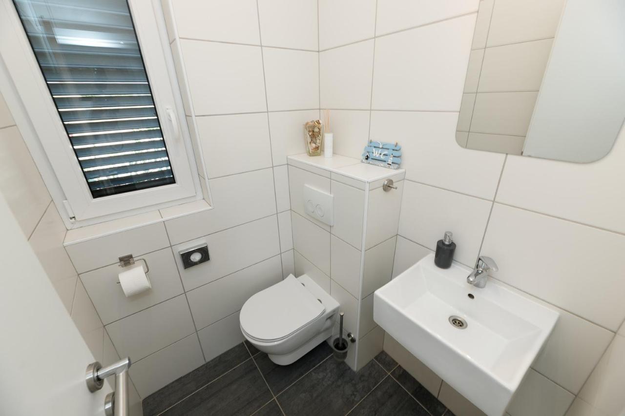 פריבלאקה Malo Ferienvilla Privlaka, Pool, Boje, Wi-Fi, Wallbox מראה חיצוני תמונה