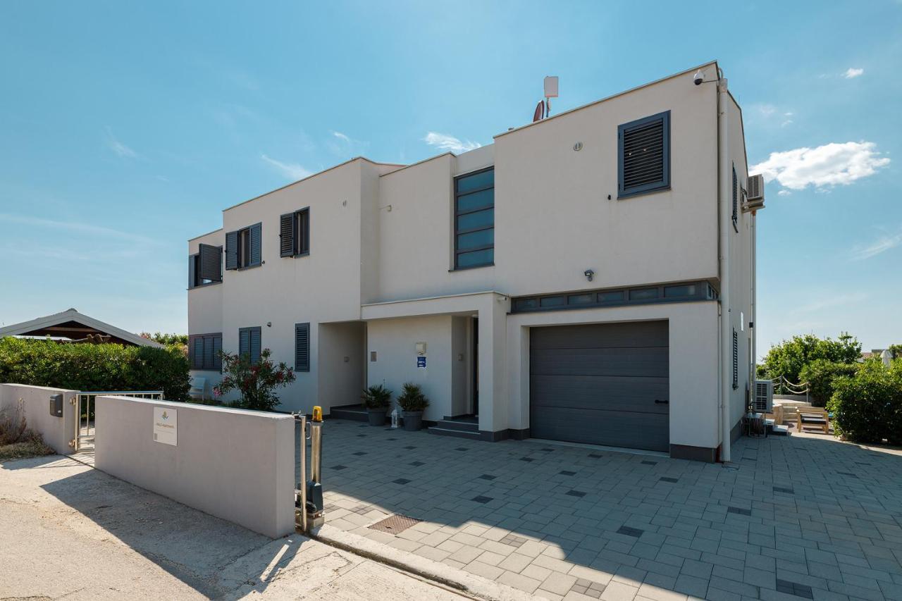 פריבלאקה Malo Ferienvilla Privlaka, Pool, Boje, Wi-Fi, Wallbox מראה חיצוני תמונה