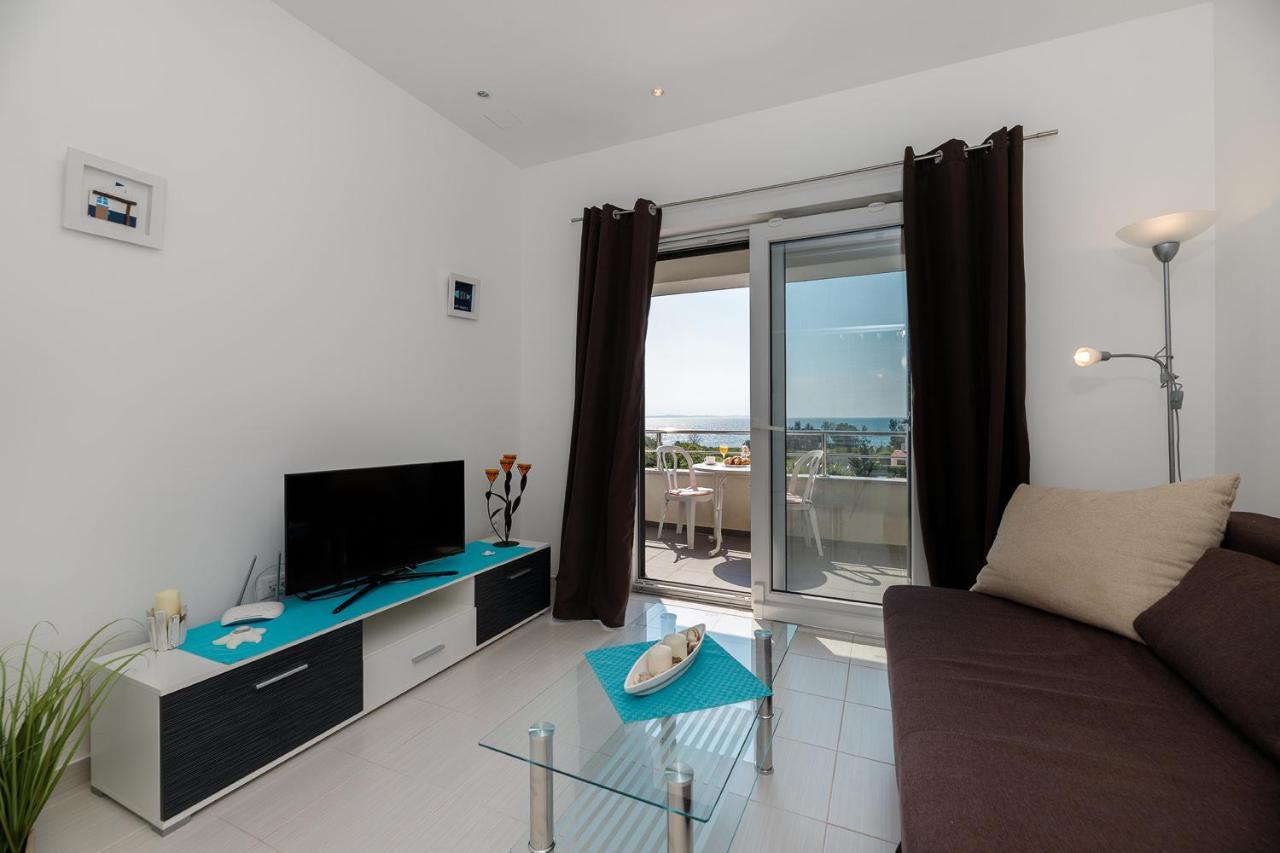 פריבלאקה Malo Ferienvilla Privlaka, Pool, Boje, Wi-Fi, Wallbox מראה חיצוני תמונה