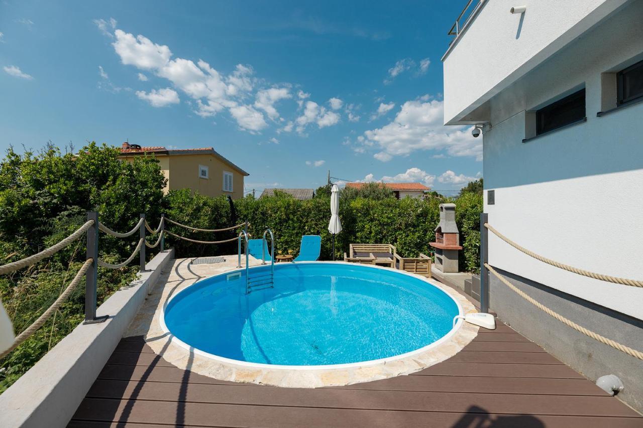 פריבלאקה Malo Ferienvilla Privlaka, Pool, Boje, Wi-Fi, Wallbox מראה חיצוני תמונה