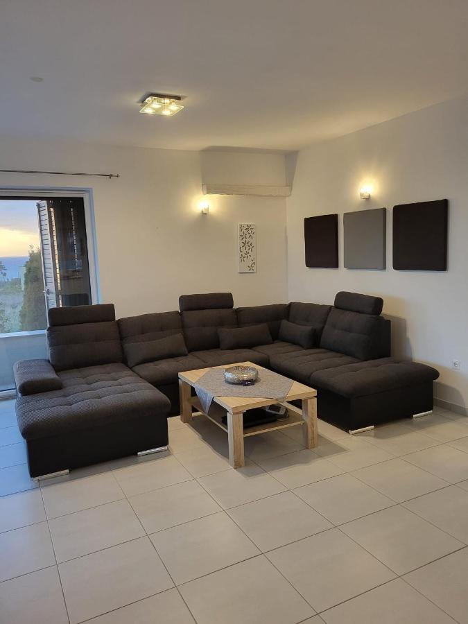 פריבלאקה Malo Ferienvilla Privlaka, Pool, Boje, Wi-Fi, Wallbox מראה חיצוני תמונה